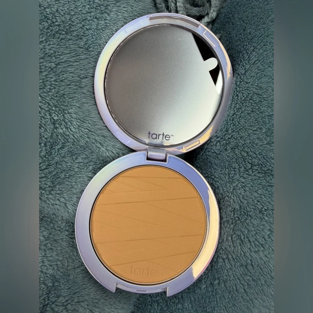 Tarte Face Tape pressed powder in 44H tan honey